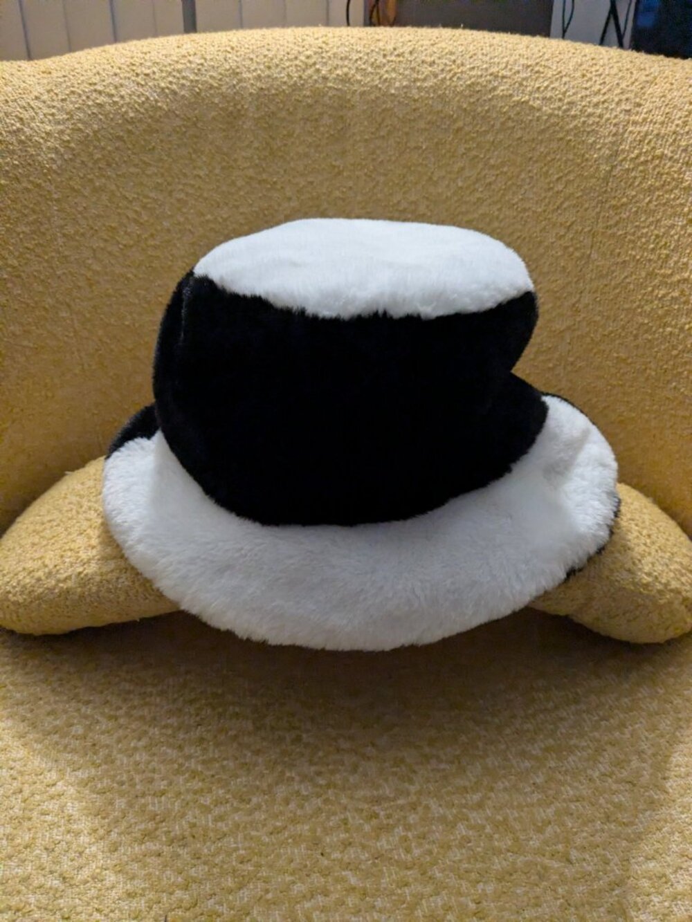 Akira Black White Faux Fur Bucket Hat One Size